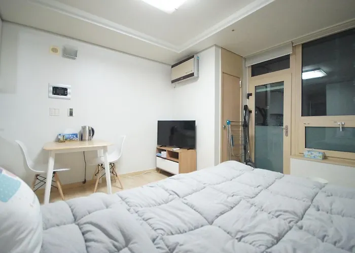 Enjoy Budget Apartment In Gangnam