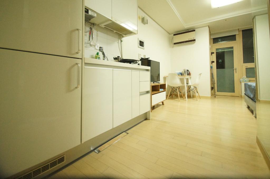 Apartment Enjoy Budget In Gangnam