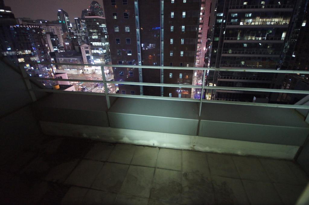 Enjoy Budget In Gangnam Apartment